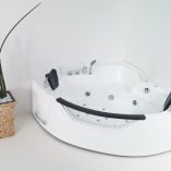 Iride corner Whirlpool bathtub