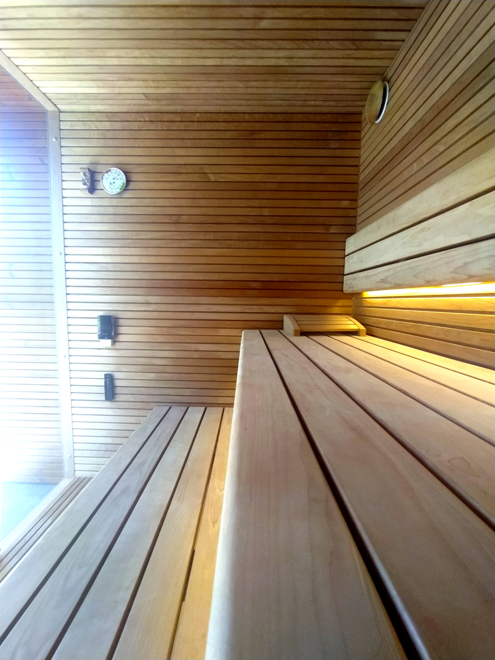 bespoke sauna room Dubai